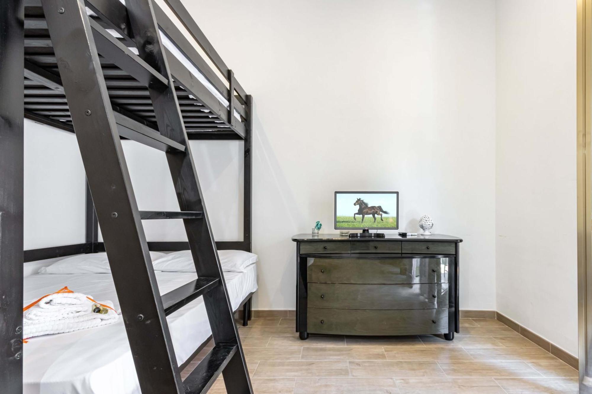 San Nicola Apartments By Rentbeat Bari Exterior photo